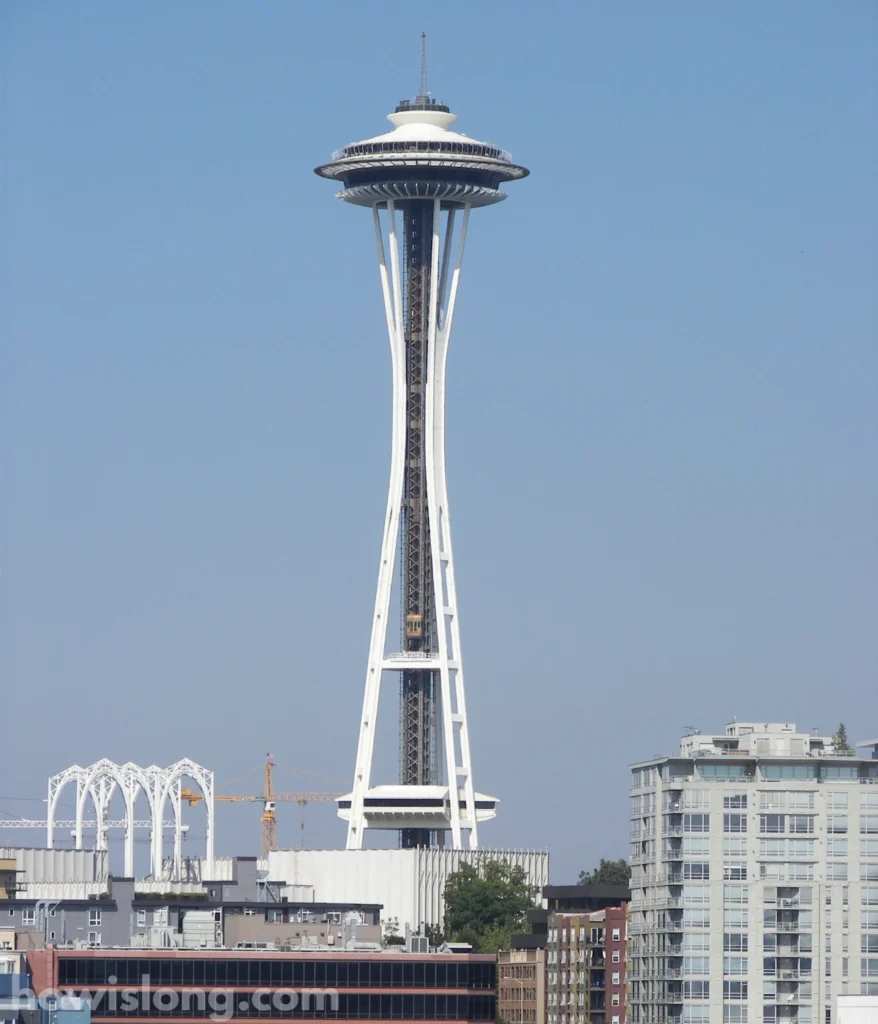 space-needle-300-feet