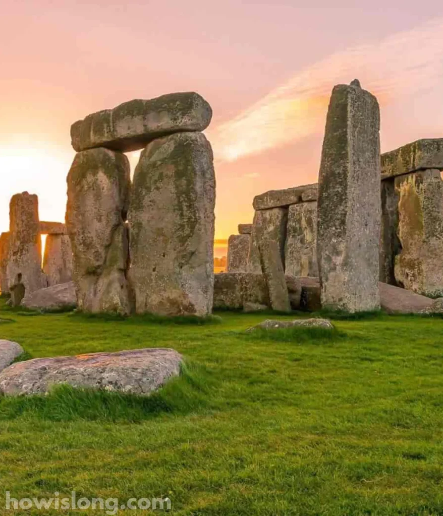 stonehenge-stones-15-feet