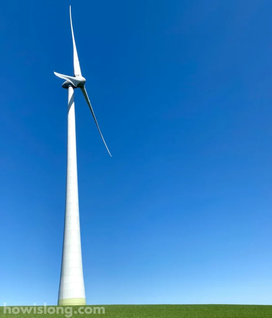 wind-turbine-tower-300-feet