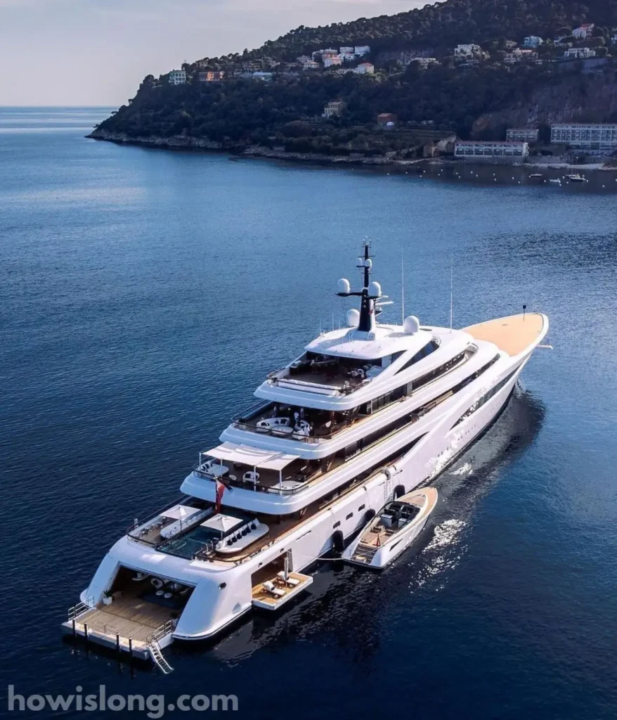 yacht-100-feet